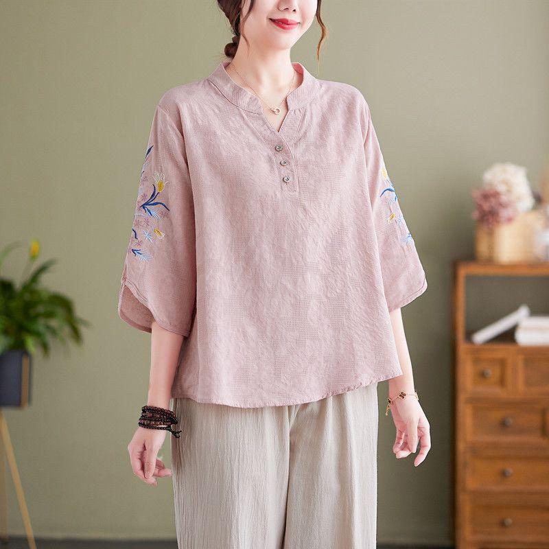 Chic Embroidered Cotton Linen Plus Size Summer Suit for Women - Short Sleeve Two-Piece Set