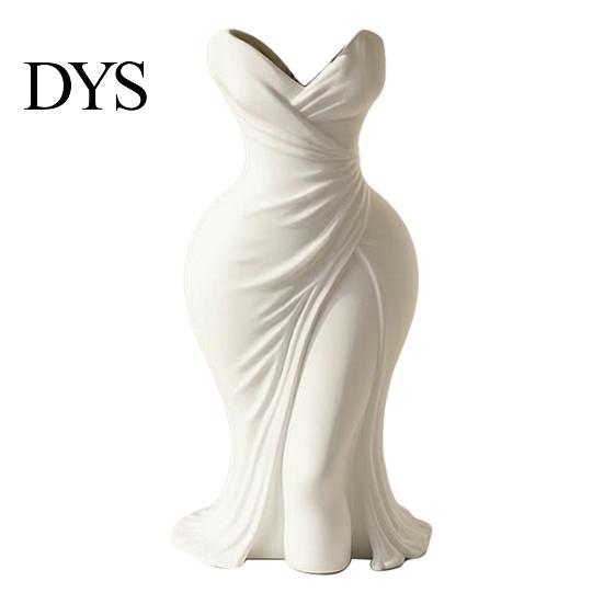 Unique Aesthetic Room Accessory Elegant Dress Shaped 3D Printed Vase, Modern Minimalist Sculpture for Light Luxury Table Decor Home Decor, Artistic