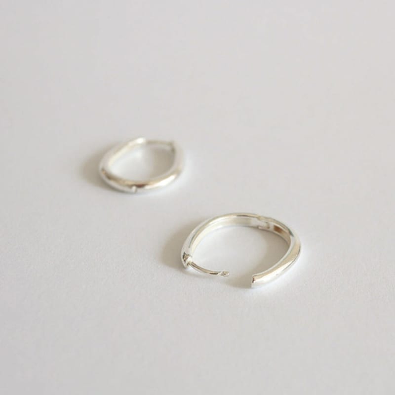 Modernlike 14 Karat vergoldete Silber-Schale One-Touch-Ohrringe