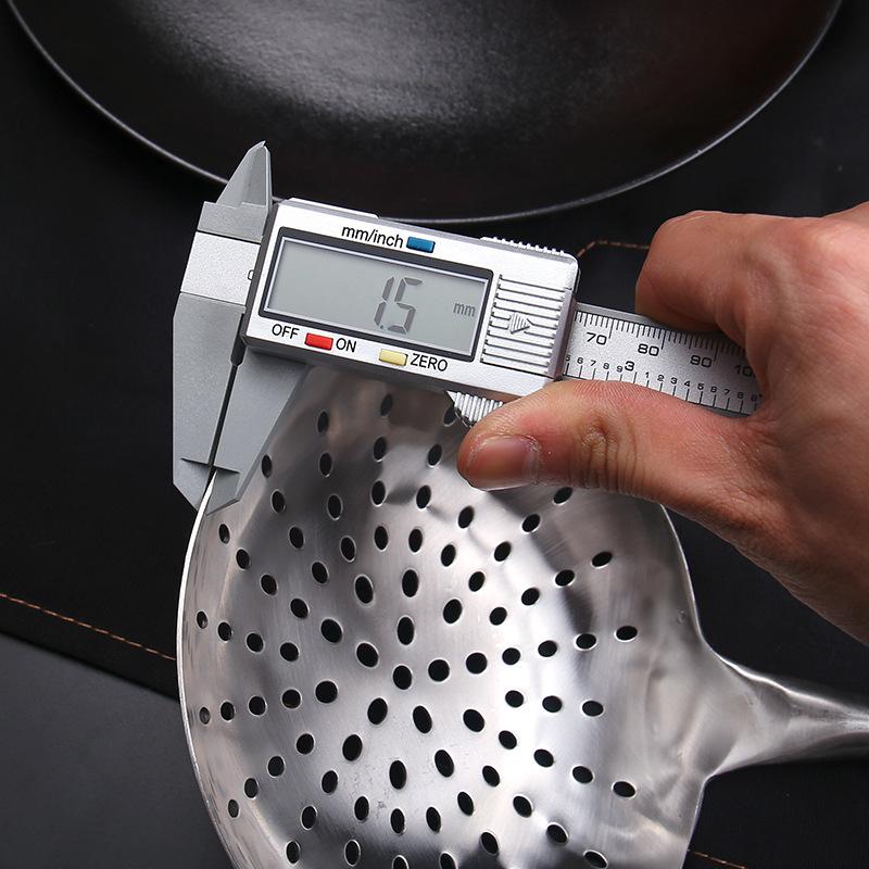 Stainless Steel Slotted Spoon for Scooping Noodles, Large Household Kitchen Filter Screen, Hot Pot Oil Grid Spoon, Chef