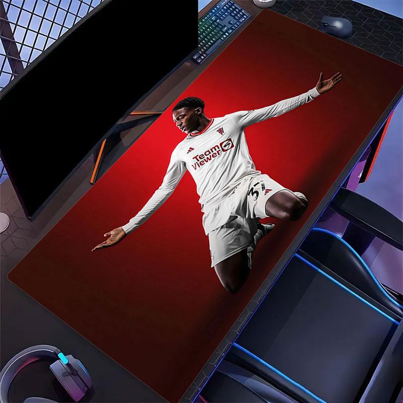 Kobbie Mouse Pad, Large Gaming Desk Mat, Non-slip XXL Mousepad for Laptop & Tablet, Mini PC Playmat with Stitched Edges