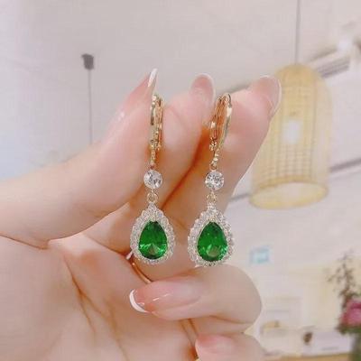 Trendy 2024 Crystal Drop Earrings: Chic, Stylish, and Versatile