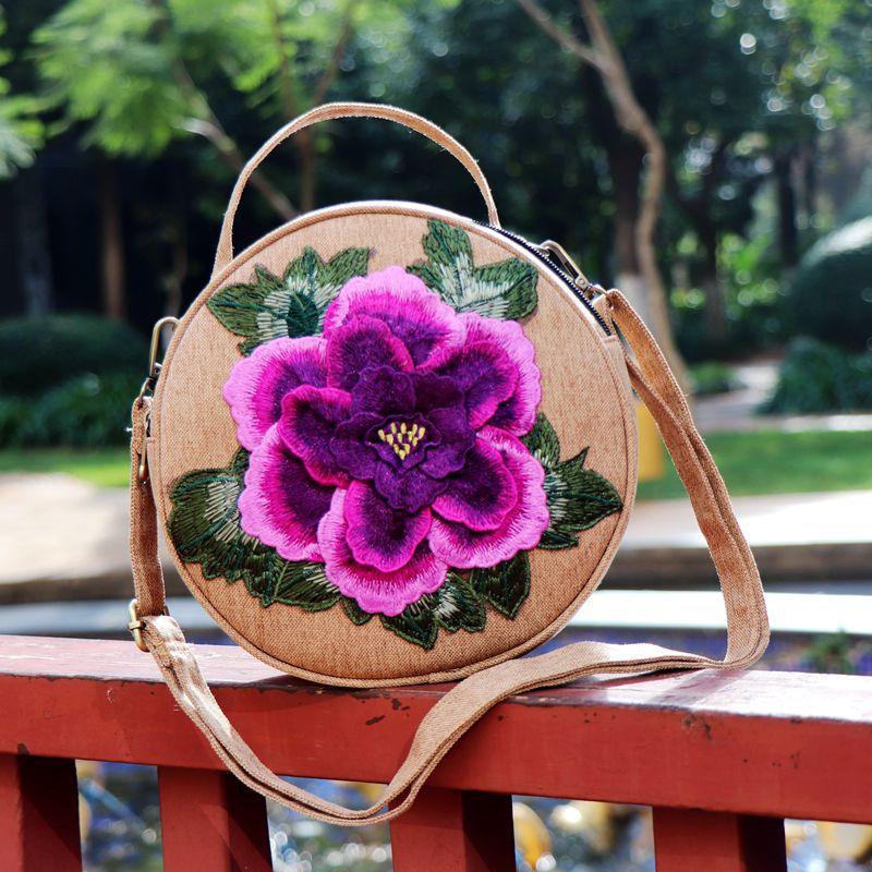 

Сумка через плечо с 3D-вышивкой в этническом стиле - круглая сумка-тоут в стиле ретро с модным дизайном вышивки, популярная женская сумочка, достойная Instagram