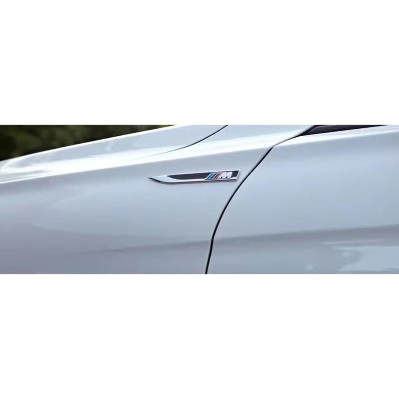 2025 Chaud 2pcs Autocollant M Badge Voiture Métal Étiquette Flanc de Voiture Pour bmw M Autocollant X1 X3 X4 X5 X6 X7 e46 e90 f20 e60 e39 f10 Voiture ac