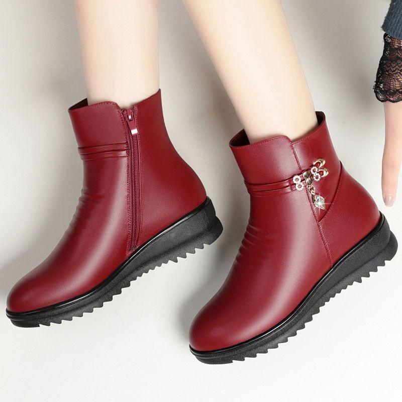 

2024 autumn and winter new women s shoes platform Martin boots splicing cotton boots fashion middle-aged and elderly mother snow boots 35