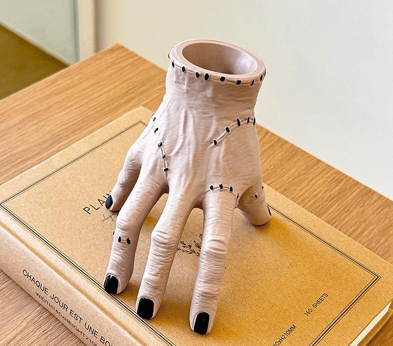 

Handheld Resin Pen Holder Is Durable, Portable, and Fashionable, Suitable for Storing Pencils, Stationery Makeup Brushes Storage