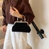 Luxury Design Women's Evening Clutch Purse Dinner Party Ladies Small Clip Shoulder Bag Handbags Retro Female Chain Crossbody Bag KTB