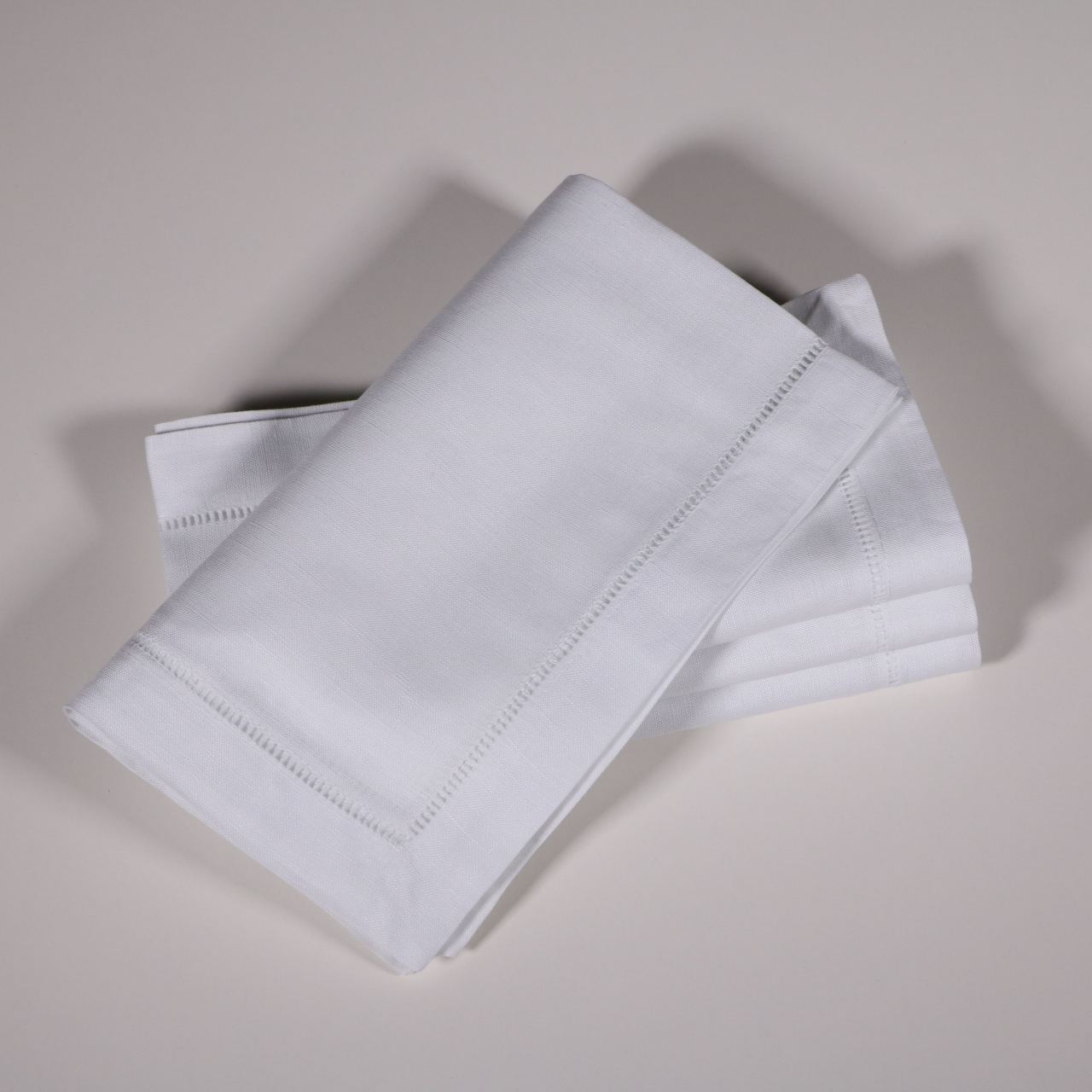 Wedding Decorations Table Napkins White Ladder Hemstitch Cloth Linen Napkins with Unique Design 50*50cm белый