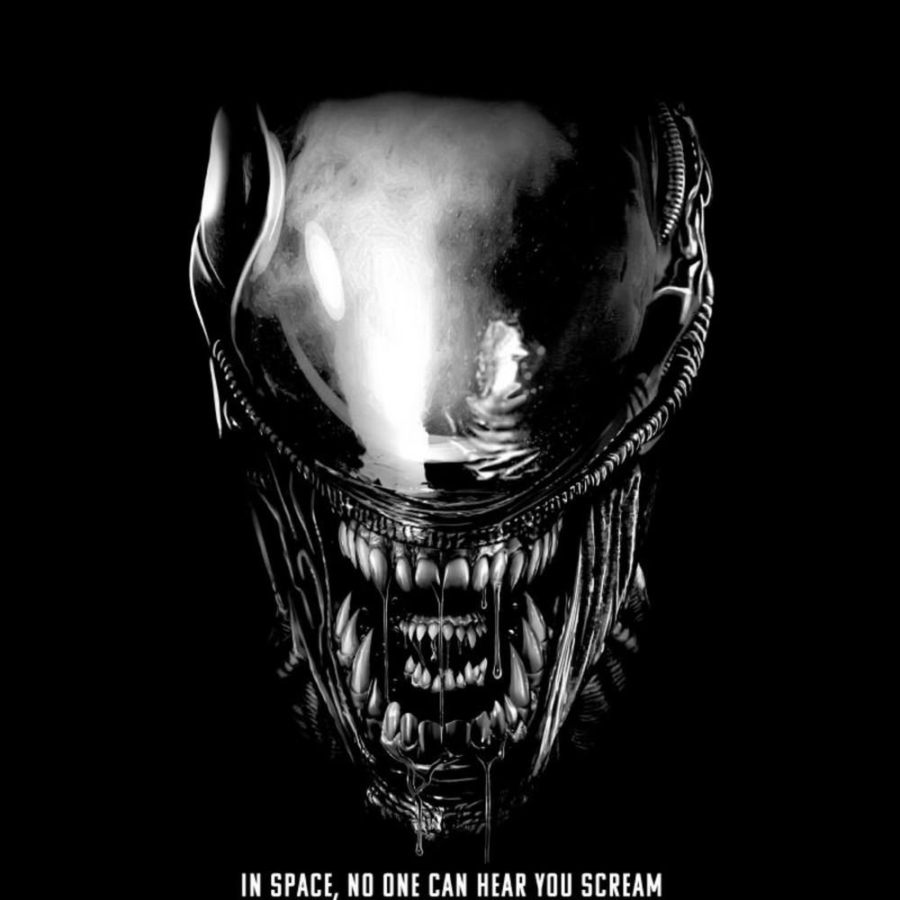 Alien Unisex Adult Close Up T-Shirt