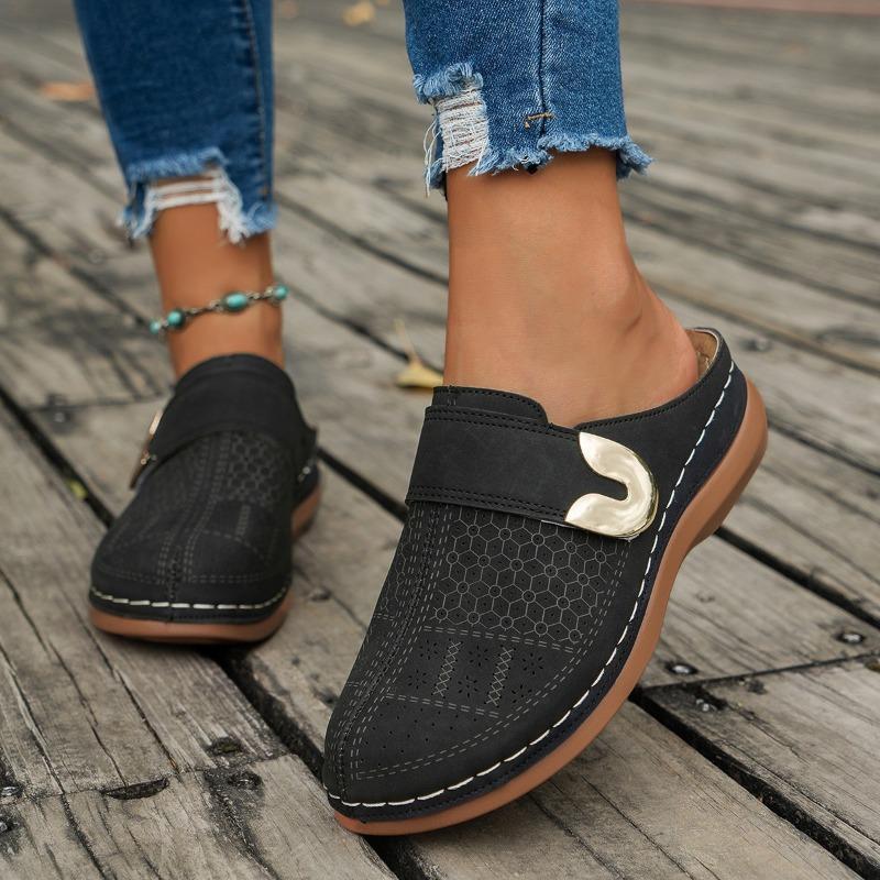 New Large-sized Flat-bottomed Casual Half-slipper Women's Shoes with Toe Caps and Wedge Heels Beach Slippers