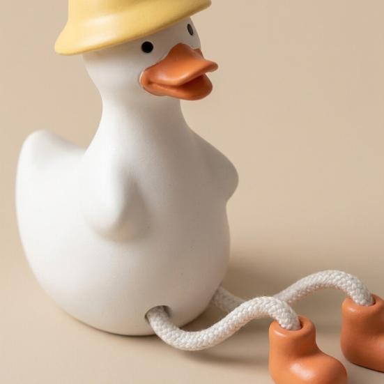 2 Stück Regal-Sitzer mit baumelnden Beinen, Kleine Harz-Entenfigurine, Niedliche Dekorative Gänse-Statue mit Gelben Hüten für Innen-Heim-Schreibtisch-Tisch-Dekoration