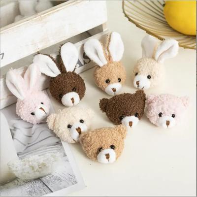 3 pezzi/lotti di peluche ricci a forma di testa di coniglio dei cartoni animati per regali di compleanno, spilla con coniglietto, bocca bianca, testa di orso, accessori per capelli imbottiti
