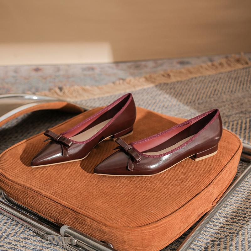 New flat-bottomed bow pointed temperament versatile, not tired, comfortable women's single shoes