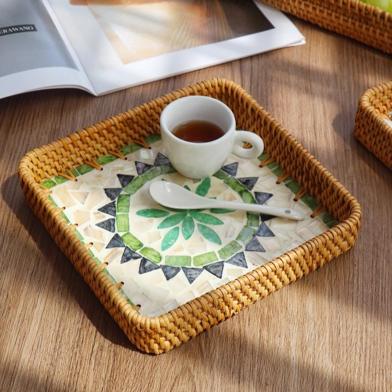 Asian Handmade Rattan Shell Tray Decorative Dining Accessory Fruit Serving Plate Home Snack Storage Tray for Living Room