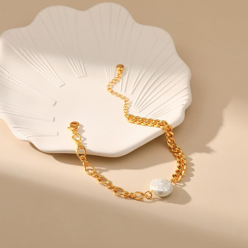 Irregular Natural Shell Pearl Bracelet Pearl Pendant Splicing Chain Women Fashion Jewelry