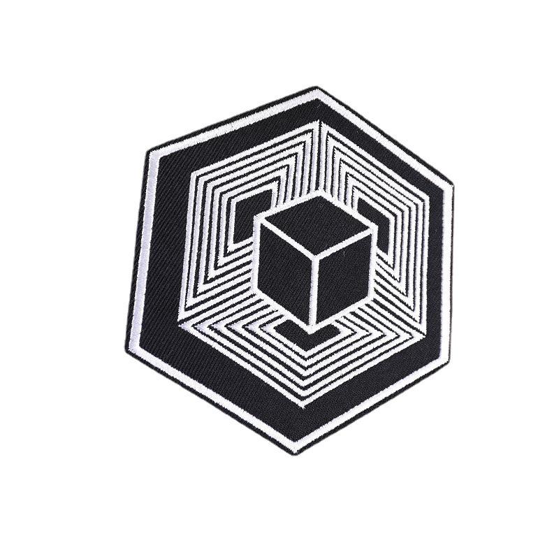 Trendy British Style Embroidered Flower Iron-on Cloth Patch for Streetwear & Clothing Repair