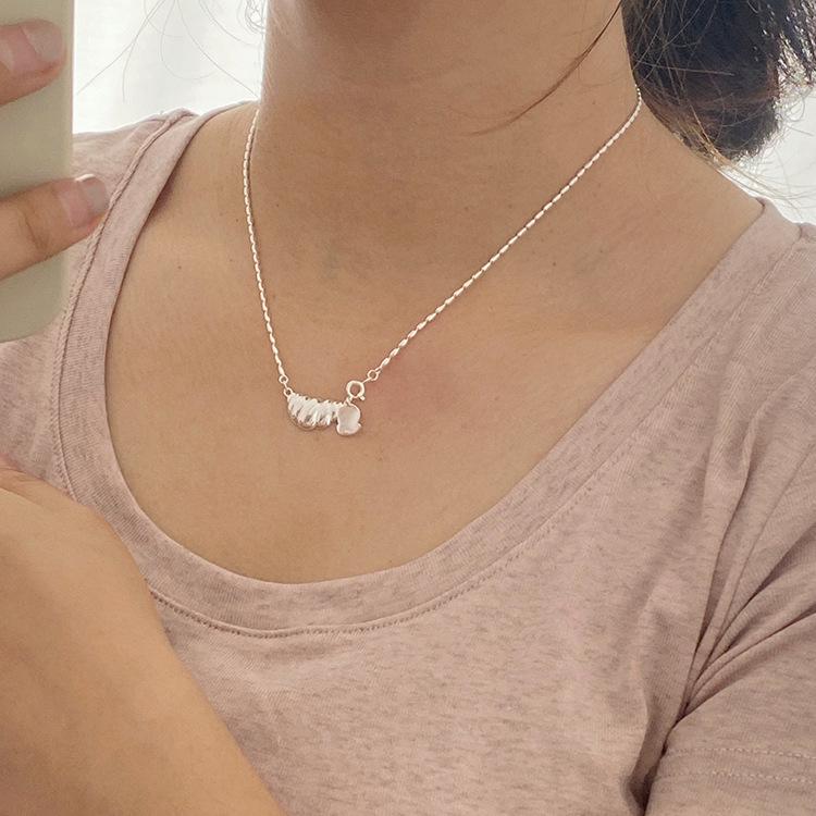 Women's Personalized Croissant Pendant Necklace - Simple, Versatile, Fashionable Clavicle Chain