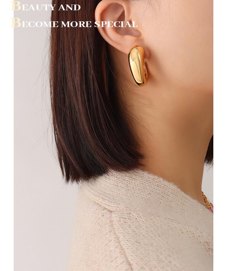 European Winter 18K Gold C-shaped Geometric Ear Cuff Earrings for Women, Titanium Steel Ear Jewelry