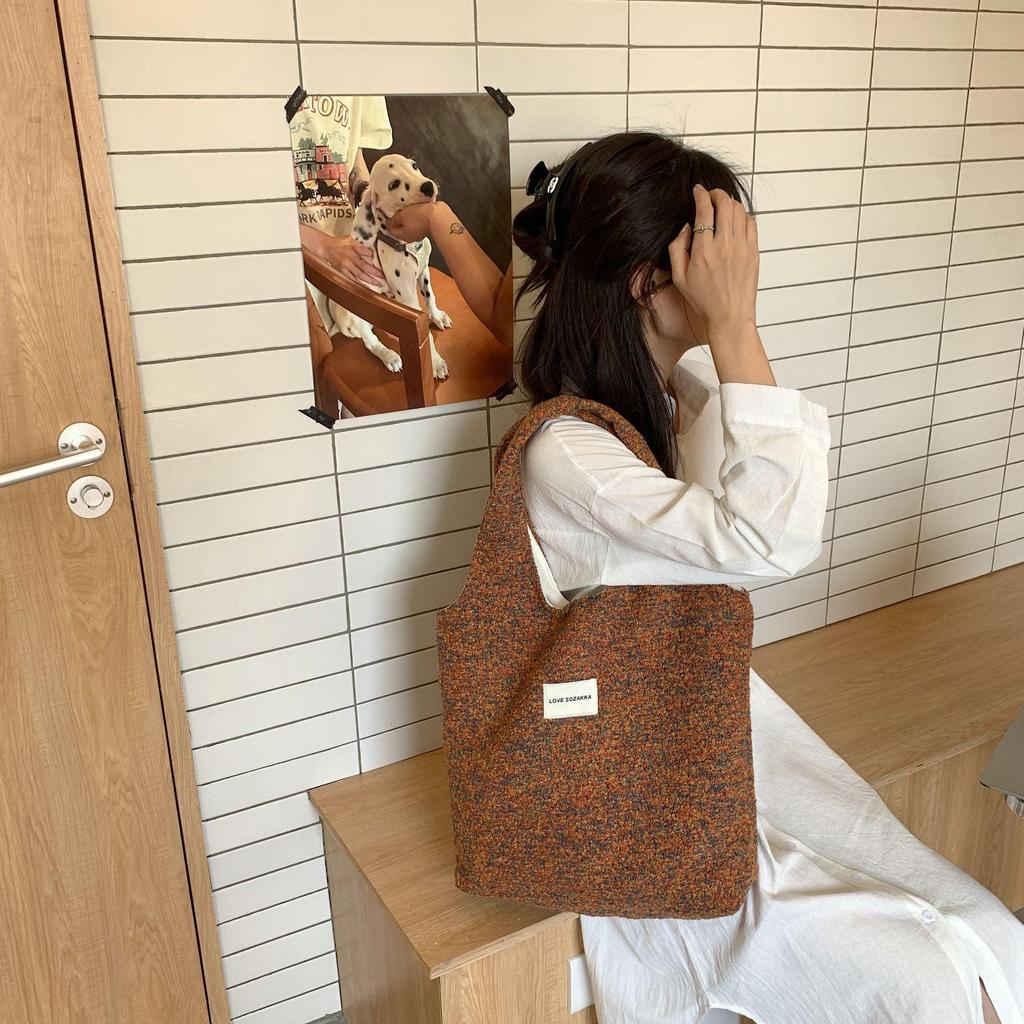 Dámská vlněná taška přes rameno Harajuku univerzální velkokapacitní vintage vesta