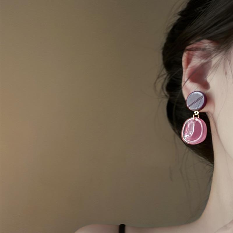 Hong Kong style retro pink pleated geometric stud earrings personalized fashion trend earrings simple earrings women