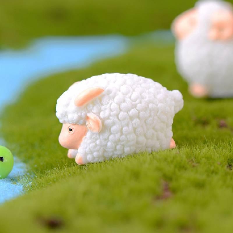 Hand-painted Chinese Style Resin Sheep Animal Figurine For Decorations And Gifts