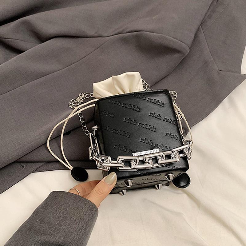 

2024 новая модная сумка через плечо простая повседневная сумка-мессенджер пригородная сумка простая модная трендовая сумка-ведро для женщин чёрный