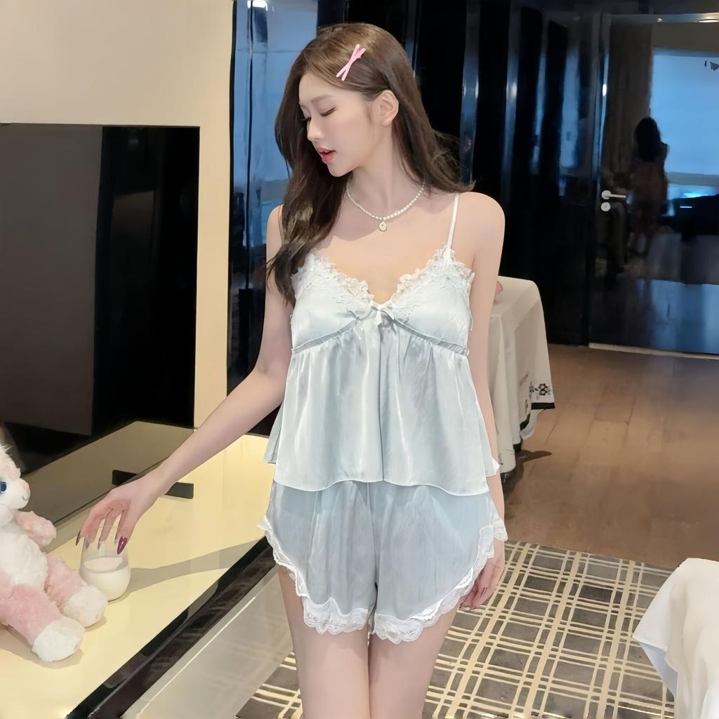 Ice and Snow Silk Ladies Summer Thin Sexy Pajamas Suspender Shorts Set Ice Silk Spring and Autumn Loungewear with Chest Pad
