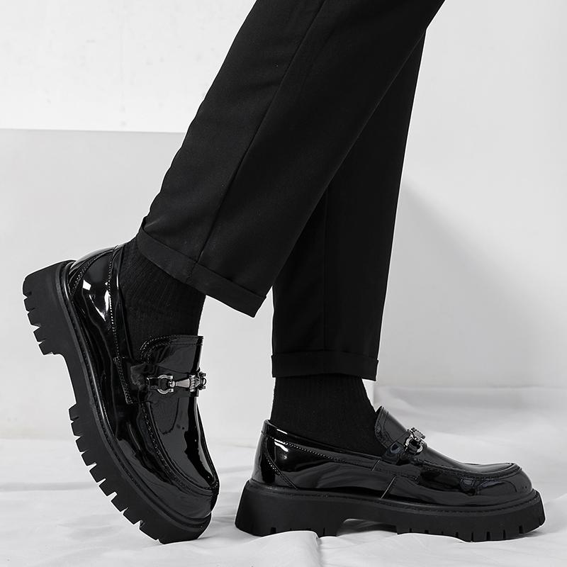 Size 38-46 Classic Men Loafers Men Thick Soled Comfortable Fashionable Brand Leather Shoes Men Business Office Banquet Shoes