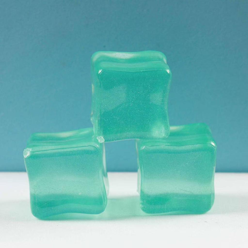 Trendy Simulation Transparent Colored Ice Cube Phone Case Keychain with Crushed Ice DIY Micro Landscape Decor