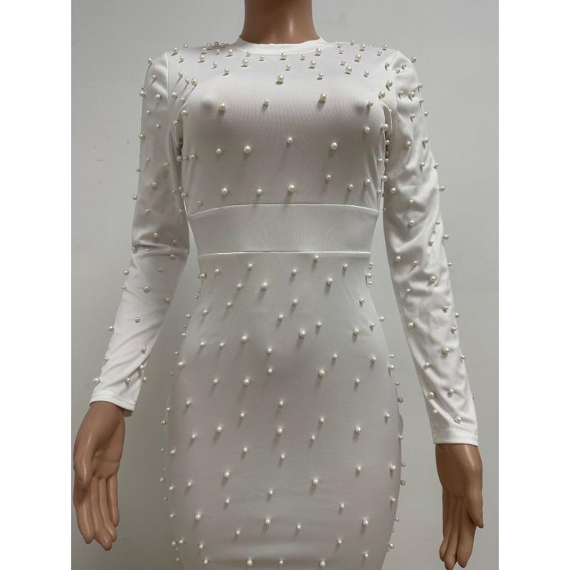 Women's Long-sleeved Slim Short Dress Outside The Senior Sense of Light Luxury Round Neck Nail Bead Bag Buttock Dress