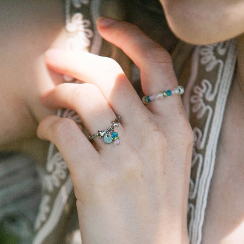 

MERRYMOTIVE Summer grass and star surgical ring Free