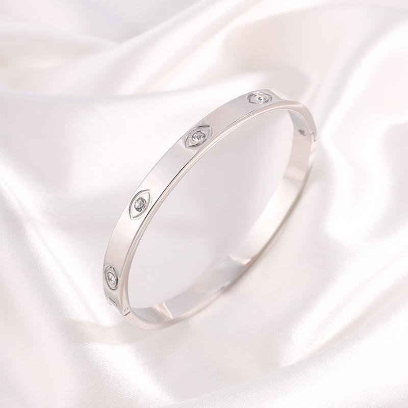 Starry Sky Silver Titanium Steel Bracelet for Women - High-End, Versatile, Full Diamond, Non-Fading Fashion Accessory