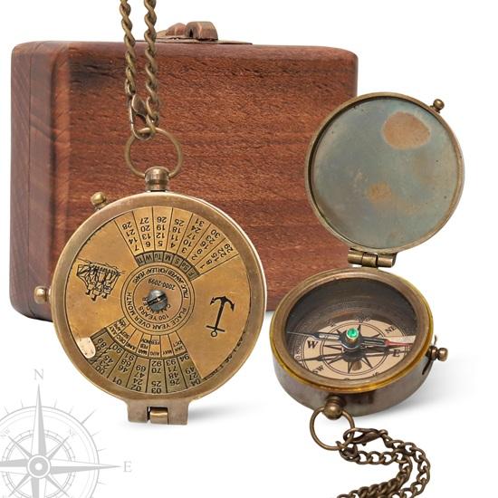 

Brass Compass with Wooden Box 100 year Calendar Maritime Collectible, Nautical Gift, Compass 5.08 cm Christmas Gift