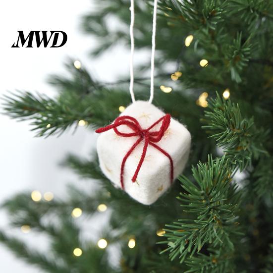 Festive Home Party Supplies Christmas Felt Ornament, Handmade Wool Santa Candy Cane House Soft Woolen Decorations for Kids Snowman Hanging Holiday