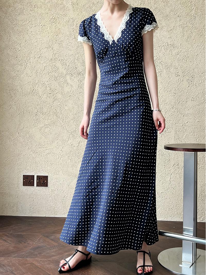 

Летнее платье Luxi с V-образным вырезом и французским кружевом в горошек - облегающая длинная юбка S (Model size)