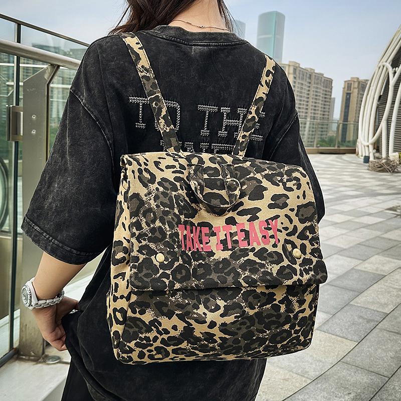 

Leopard Print Canvas Backpack Large Capacity Travel Backpack Student Schoolbag