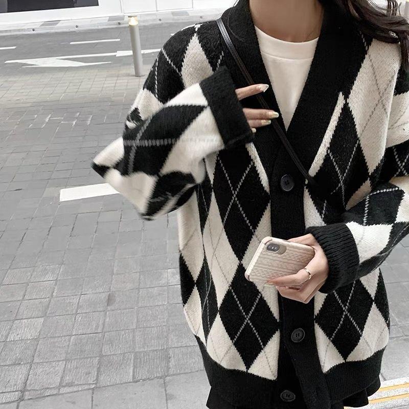 Danmo Fashion Plaid Knitted Cardigan Women Long Sleeve Casual Loose Sweaters Vintage Japanese Style Oversized Coat