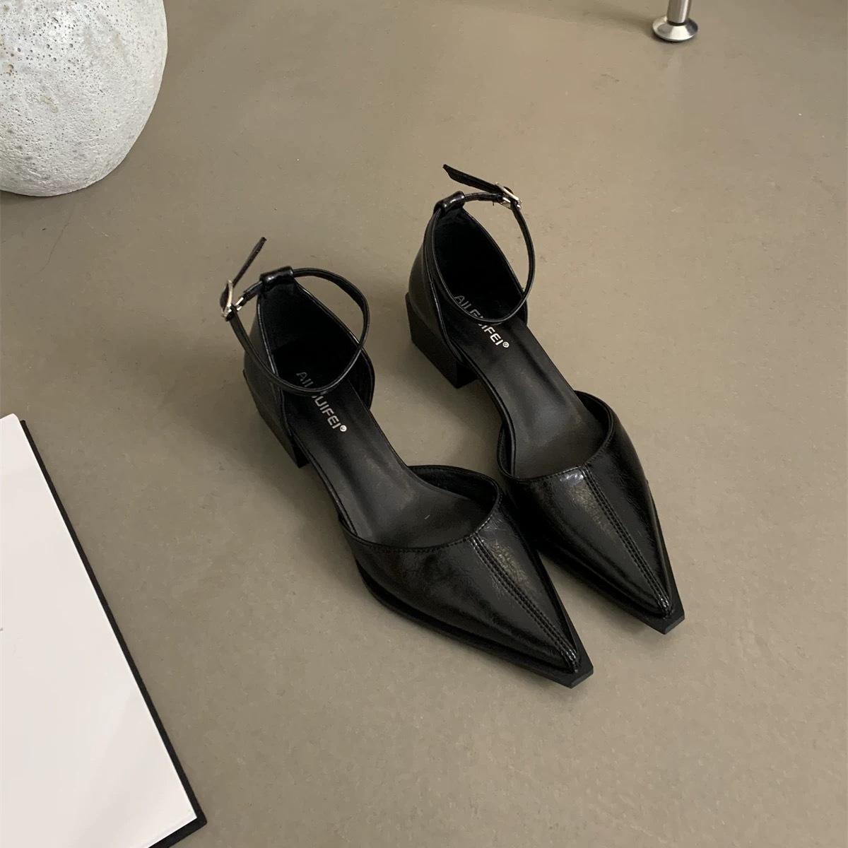 

Fairy pointed 2024 hollow temperament spring and autumn women Mary Jane sandals new evening wind single shoes women thick heel French 34 чёрный