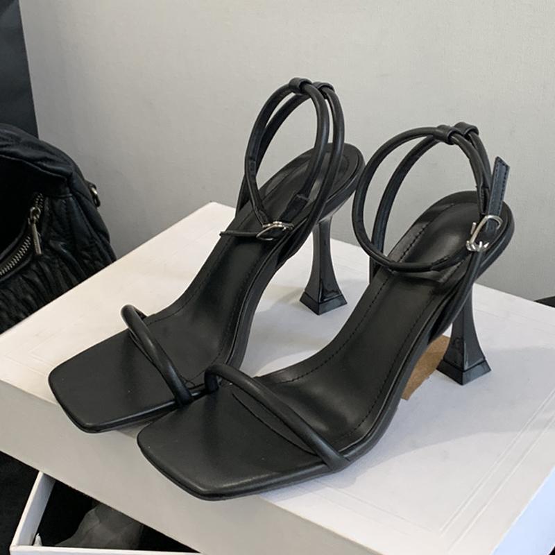 Fashion Liyke Summer Square Open Toe Gladiator Sandals Women Black White High Heels Banquet Party Shoes Fashion Ankle Strap Sandalias