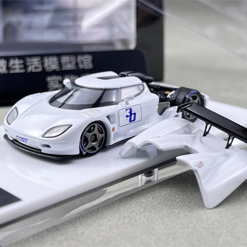 

Autobots Model 1:64 CCGT open lid version alloy car model белый