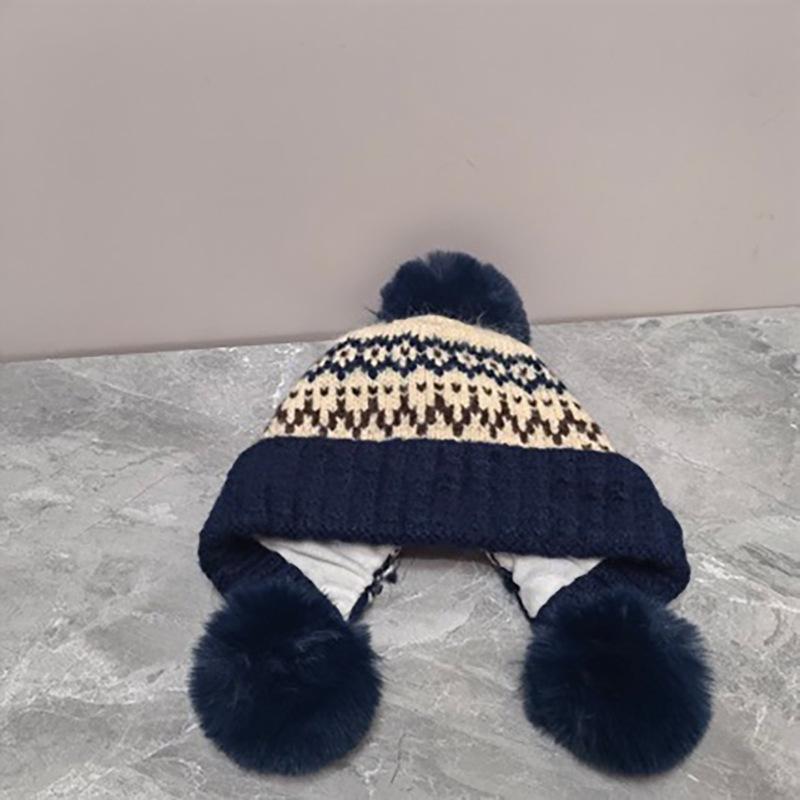 New thermal hat women's autumn and winter fashion cute winter hat windproof ear protection show face small winter cycling hat tide