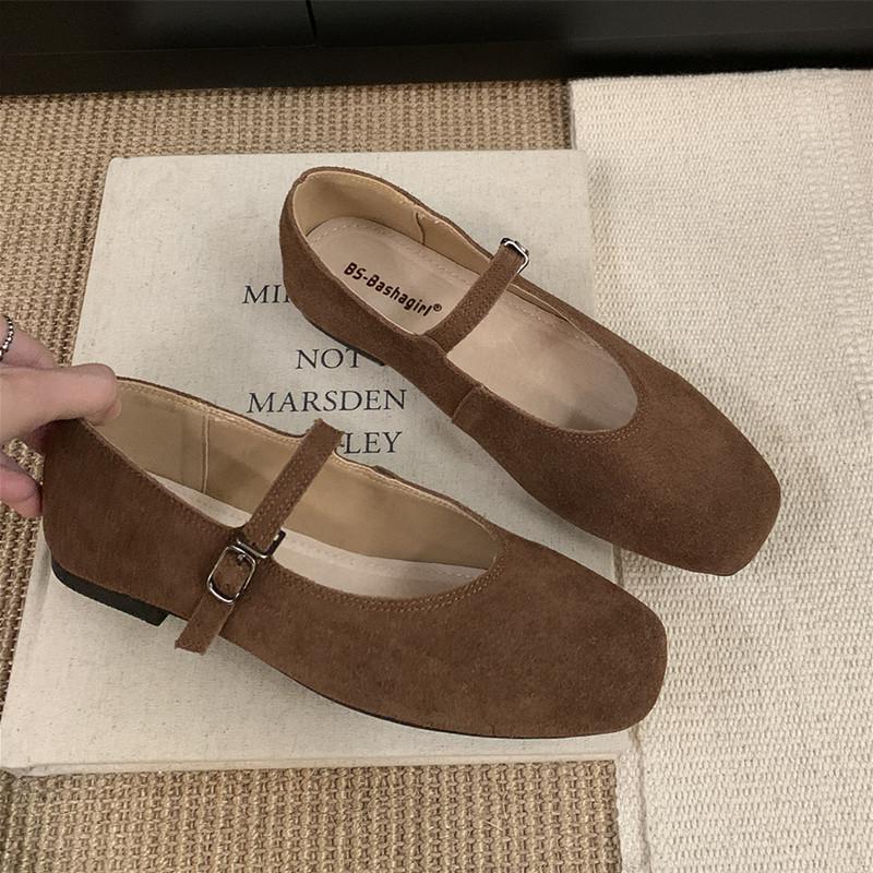 

Мода Bailamos 2025 Весна Новые Женские Балетки Круглый Носок Мелкие Слипоны Женские Повседневные Мягкая Кожа Балетки Элегантные Туфли для Платья 39 шоколадный