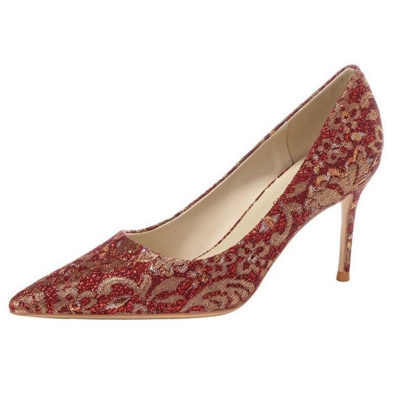 Mode 2024 Frühling und Herbst Saison Neue Modische Spitzfarbige Dünne Ferse Leichter Mund Bequeme Damen Hochzeitsschuhe