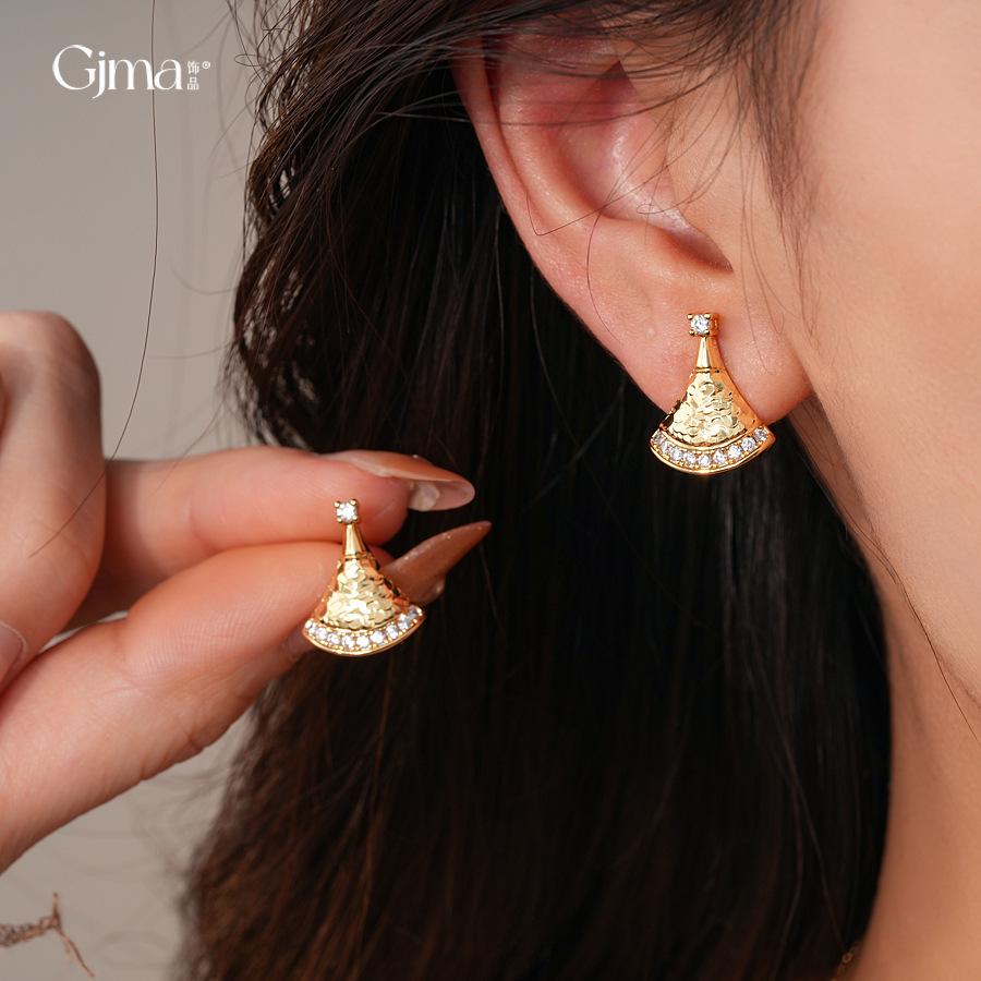 18k real gold electroplated new Chinese zircon geometric fan necklace women's sweater chain necklace