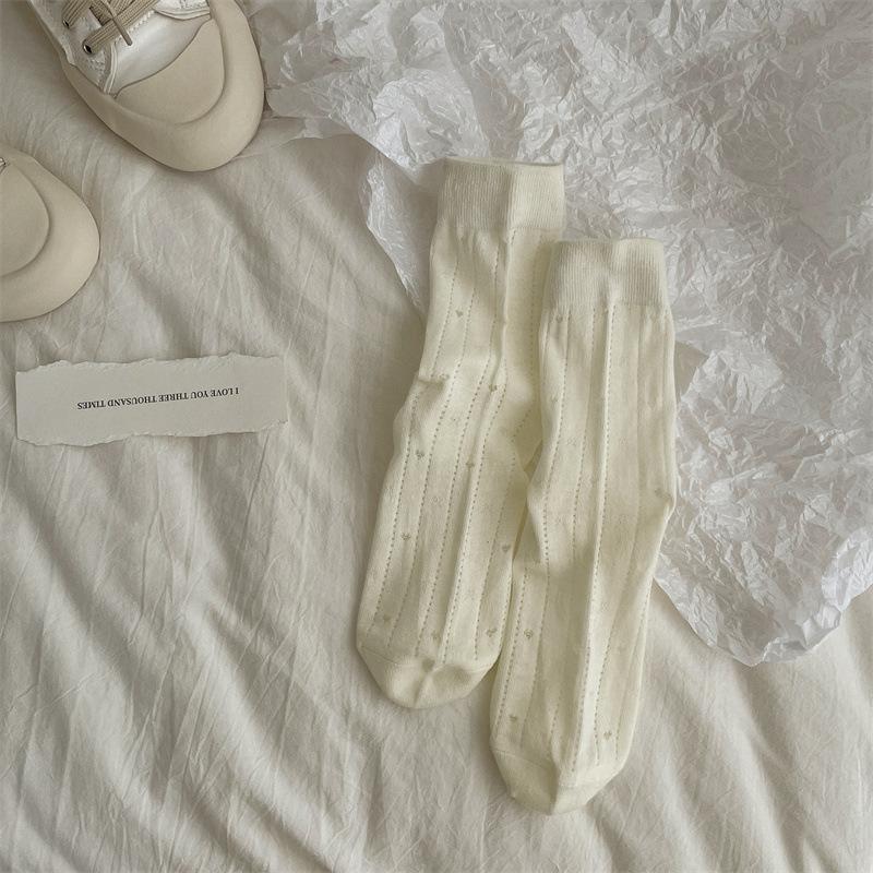 

Dui Dui Socks Ice Silk Summer Heart-shaped Hollowed-out Grey Ice Socks Women Spring and Summer Thin Mesh White Mid-calf Socks 1 pair білий