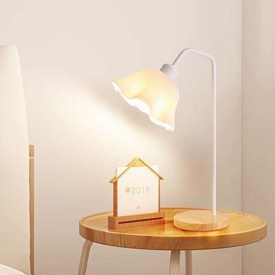 Pastoral Flower Decorative Table Lamp