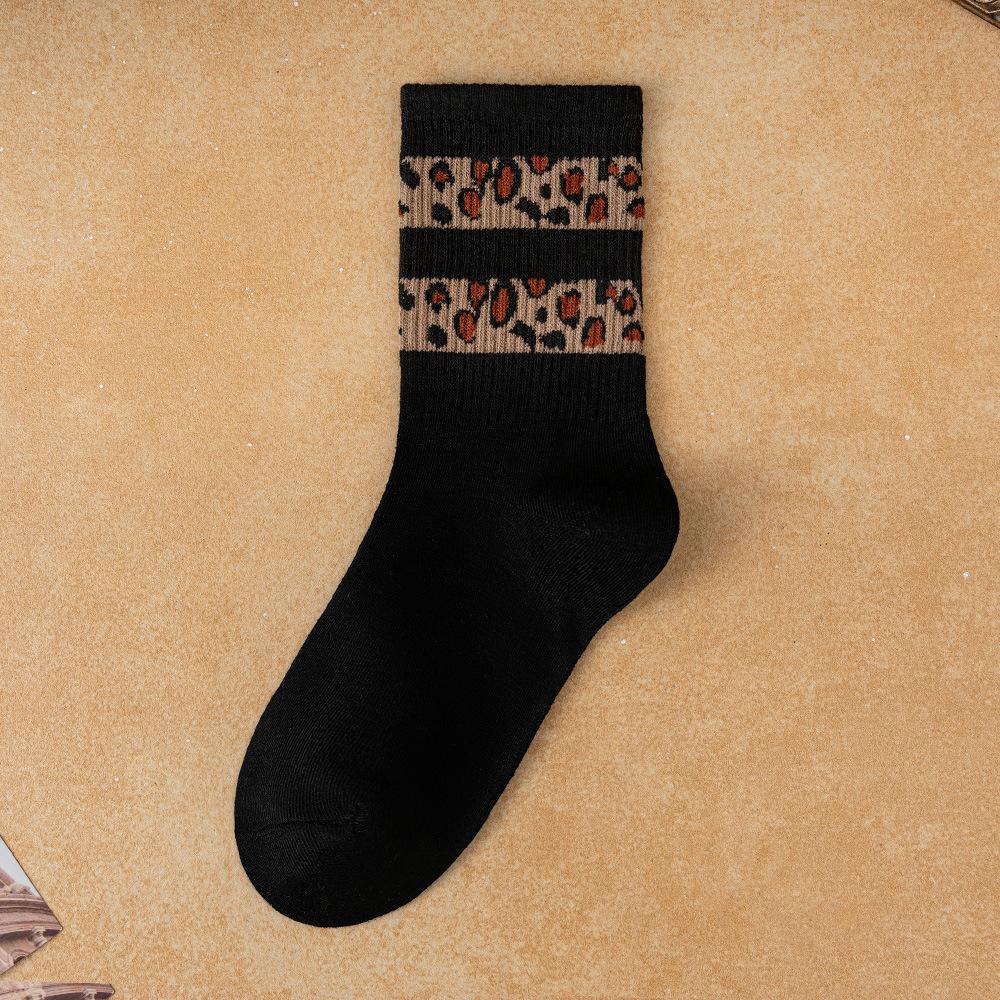 

Женские носки до середины икры Весенне-осенние модные носки С пятнистым леопардовым принтом Длинные носки до икры Женские носки до колена 1 pair