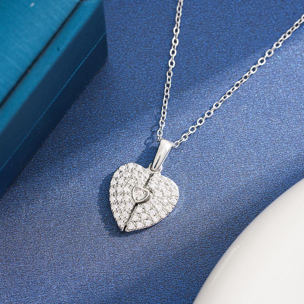 European American Zirconia Heart-Shaped Pendant Necklace for Women