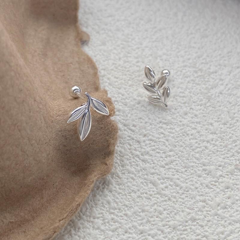 Elegant 999 Sterling Silver Asymmetrical Leaf Stud Earrings for Women - Simple, Versatile Design with Screw-Back Closure