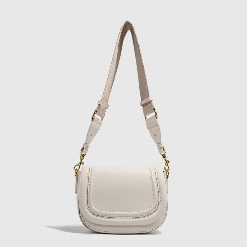 2026 New Style Spanish Women's Saddle Bag: Magnetic Flap, Stitch Detail, Versatile Single Shoulder or Crossbody